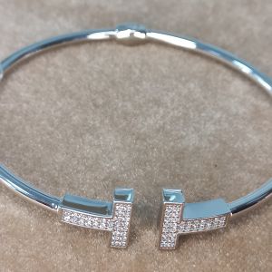 Браслет жесткий С070414 Цена 7'760 ₽