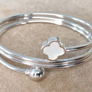 Браслет жесткий С070063 П