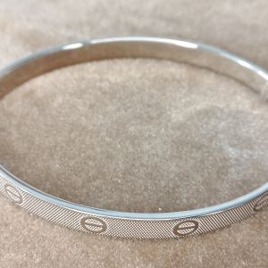 Браслет жесткий С070439 Цена 8'420 ₽